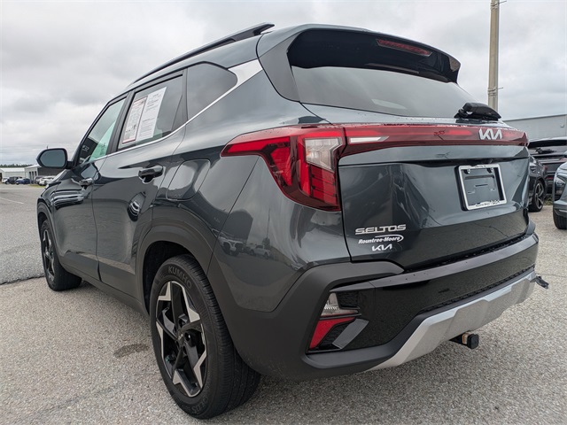 2024 Kia Seltos EX photo 3