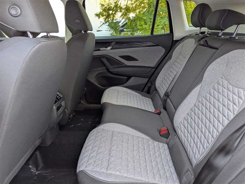 2025 Volkswagen Tiguan S photo 15
