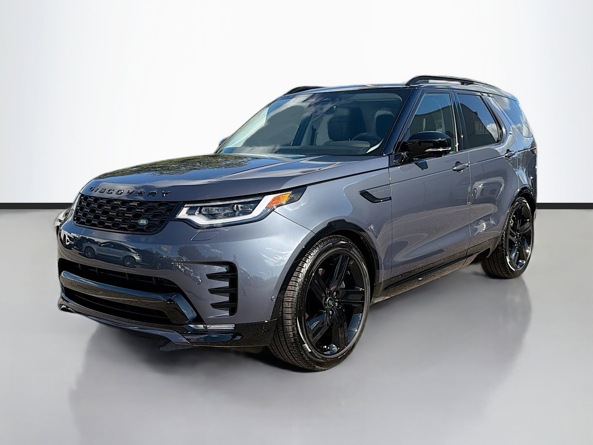 2025 Land Rover Discovery Dynamic SE's photo