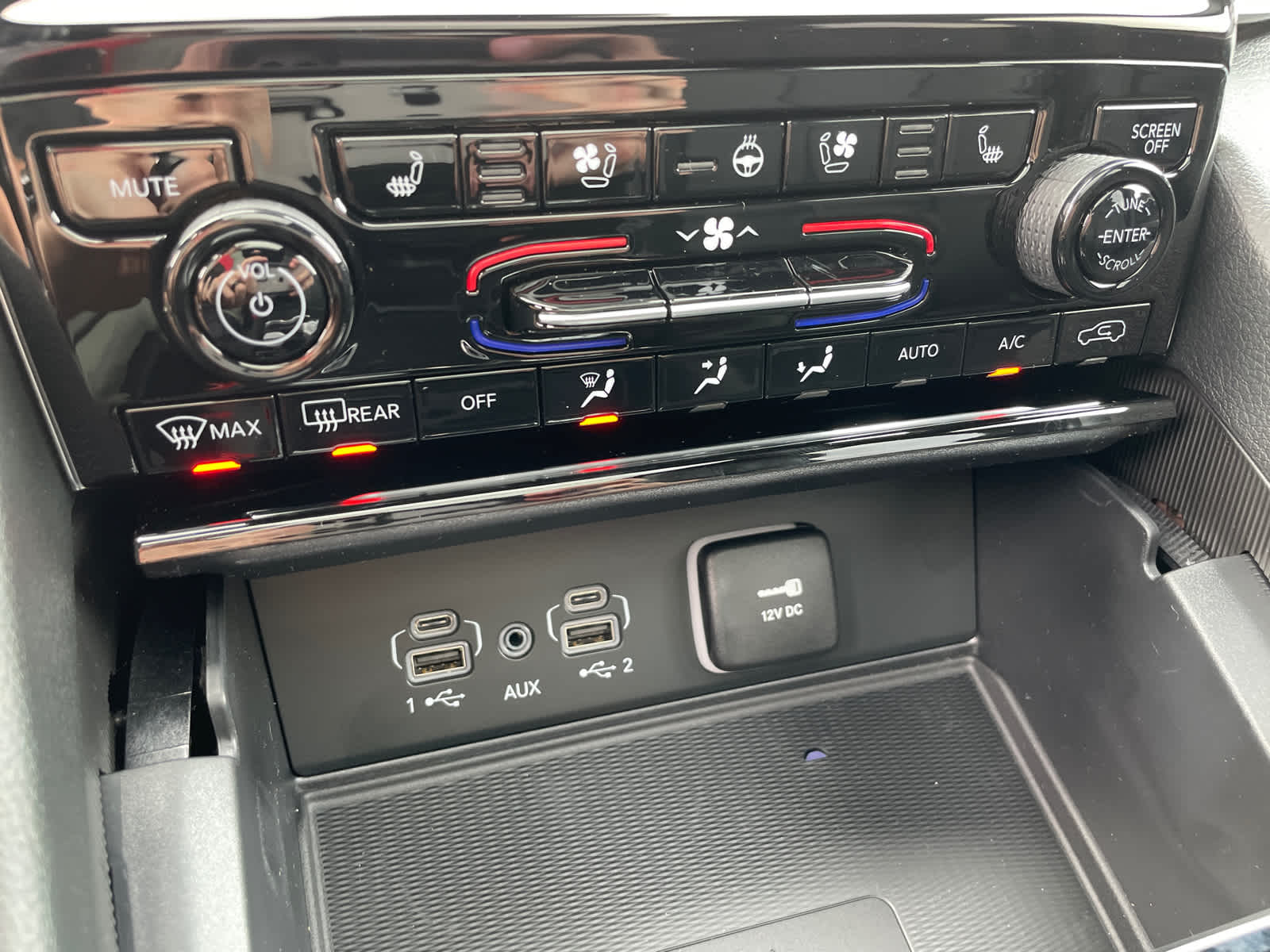 2025 Jeep Grand Cherokee Limited photo 26