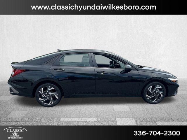 2025 Hyundai Elantra Hybrid SEL Sport photo 2