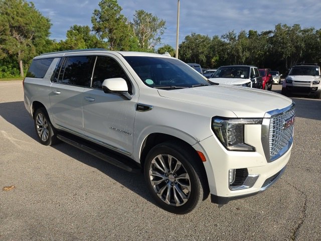 2021 Gmc Yukon XL SLT photo 5