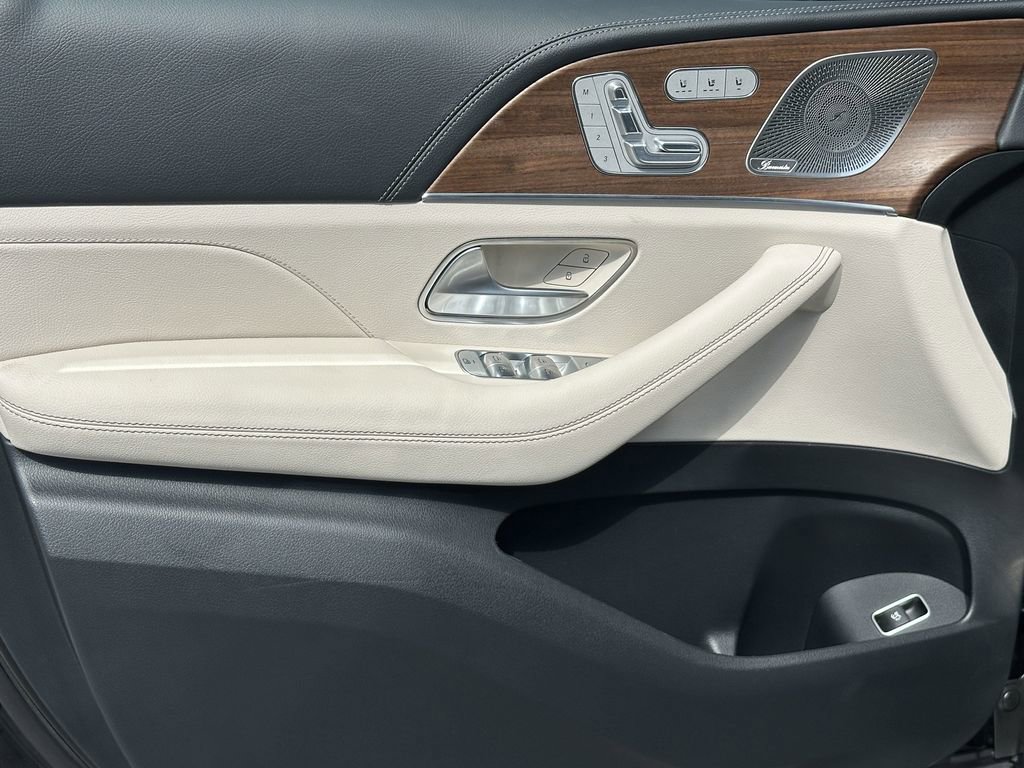 2025 Mercedes Benz GLE 350 4MATIC photo 11