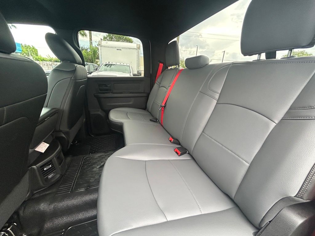 2025 Ram 3500 Tradesman photo 36