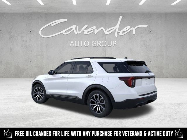 2025 Ford Explorer ST-Line photo 4