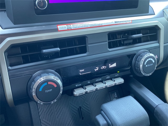 2025 Toyota Tacoma SR5 4x4 Double Cab photo 23