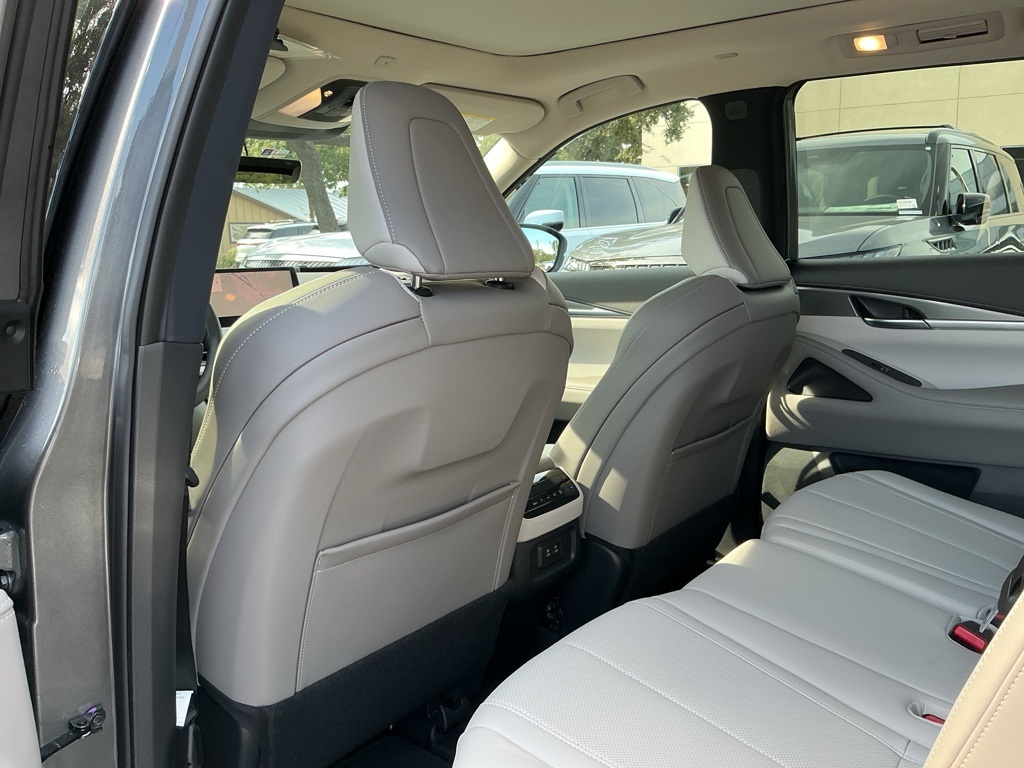 2026 Infiniti QX60 Pure photo 27