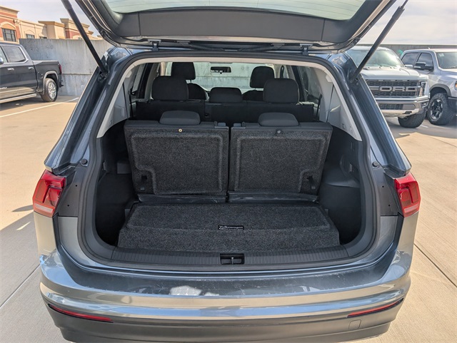 2020 Volkswagen Tiguan S photo 3