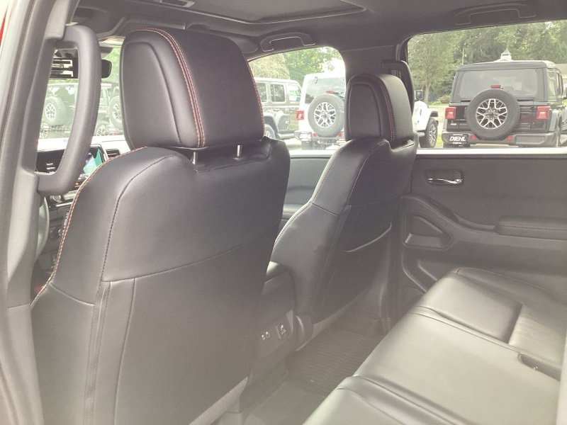2024 Nissan Frontier PRO-4X Crew Cab photo 14