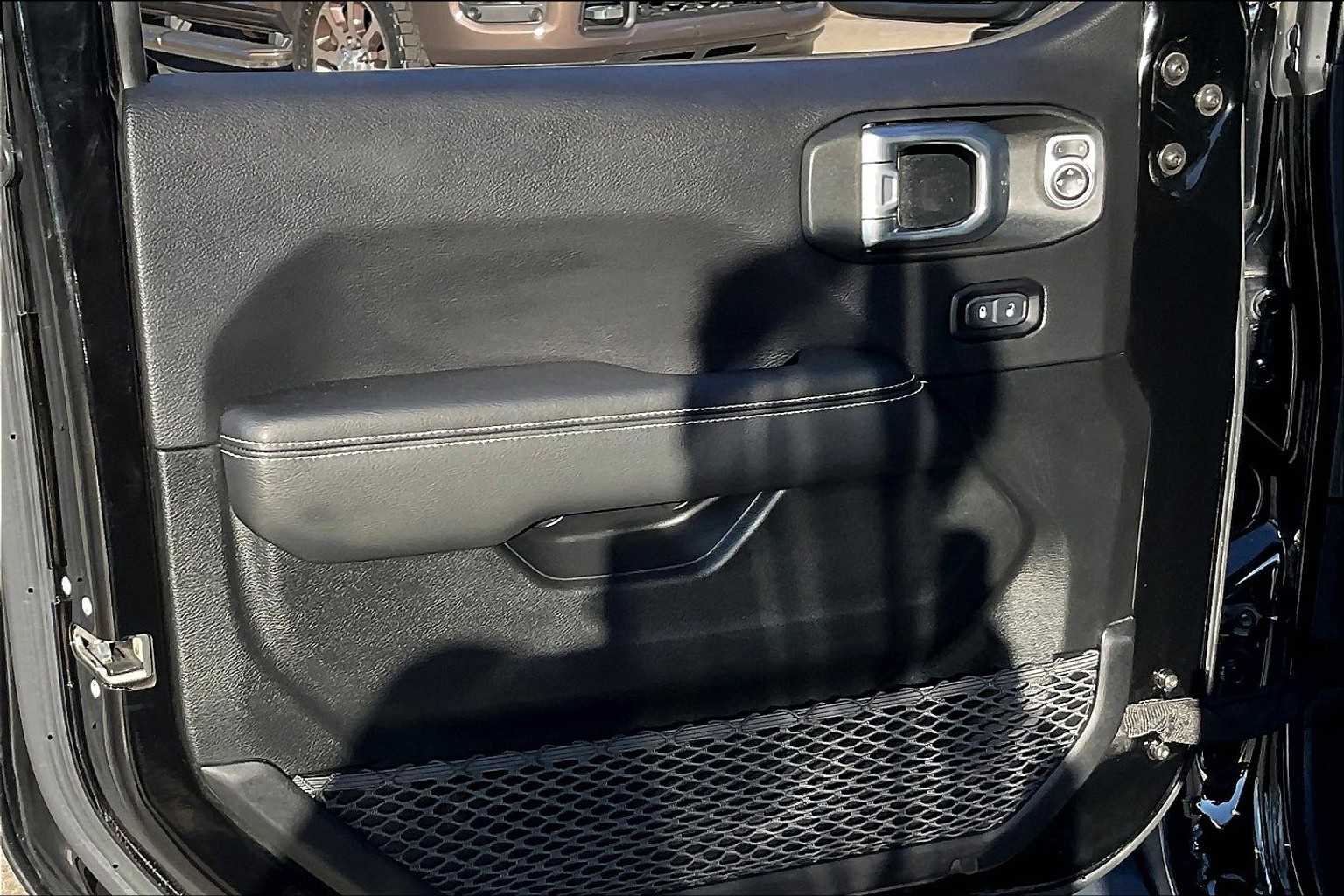 2020 Jeep Wrangler Unlimited North Edition photo 19