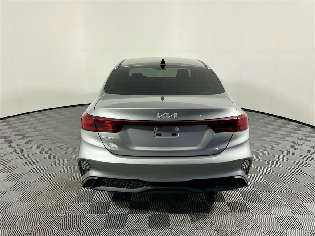 2023 Kia Forte LXS photo 4
