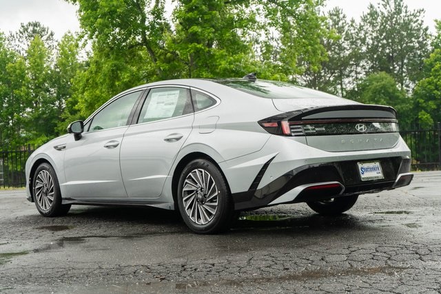 2025 Hyundai Sonata Hybrid Limited photo 5