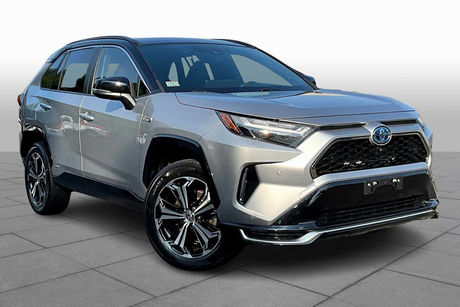 2023 Toyota RAV4 Prime XSE Premium photo 2