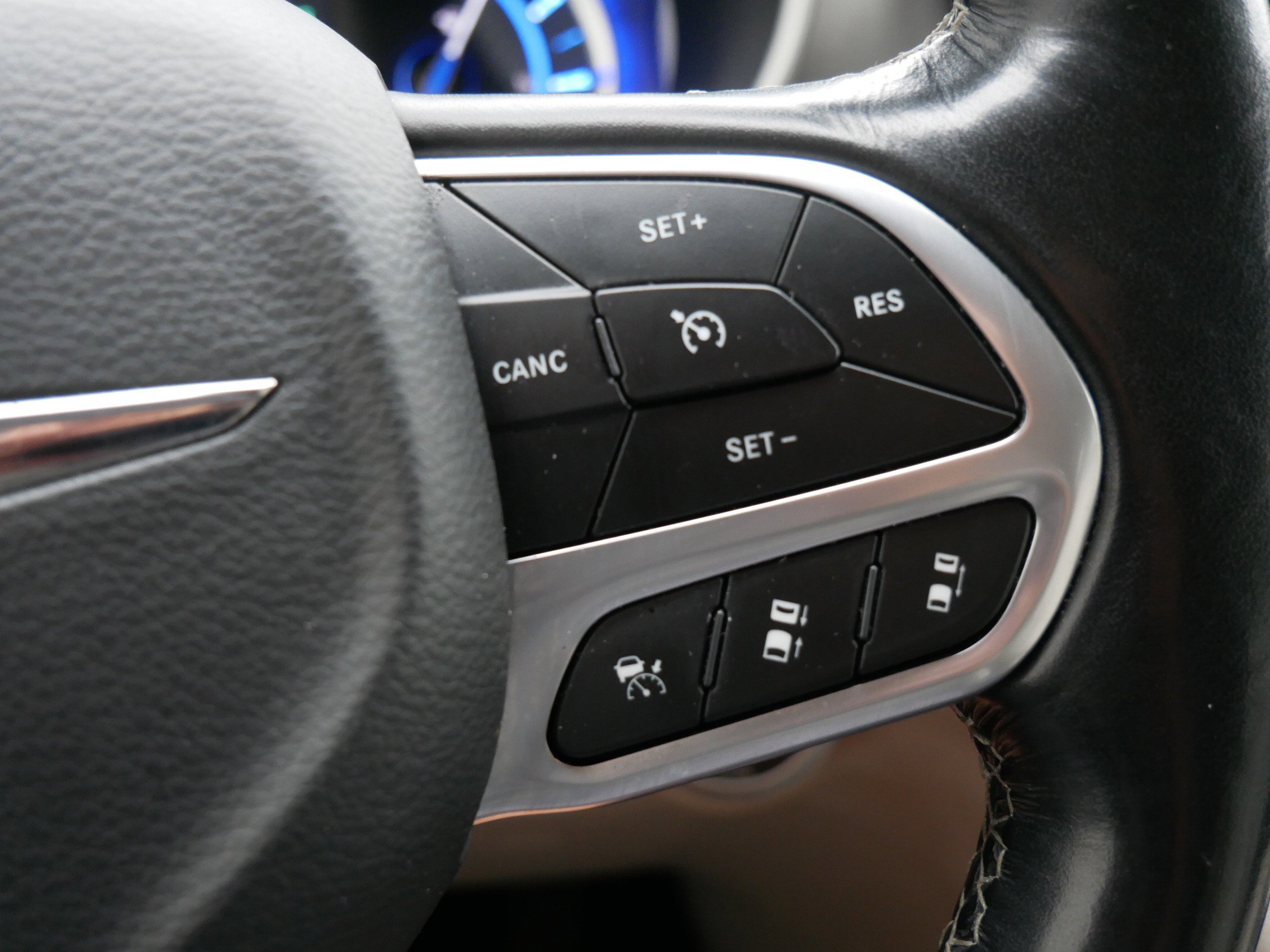 2021 Chrysler Pacifica Hybrid Touring L photo 24