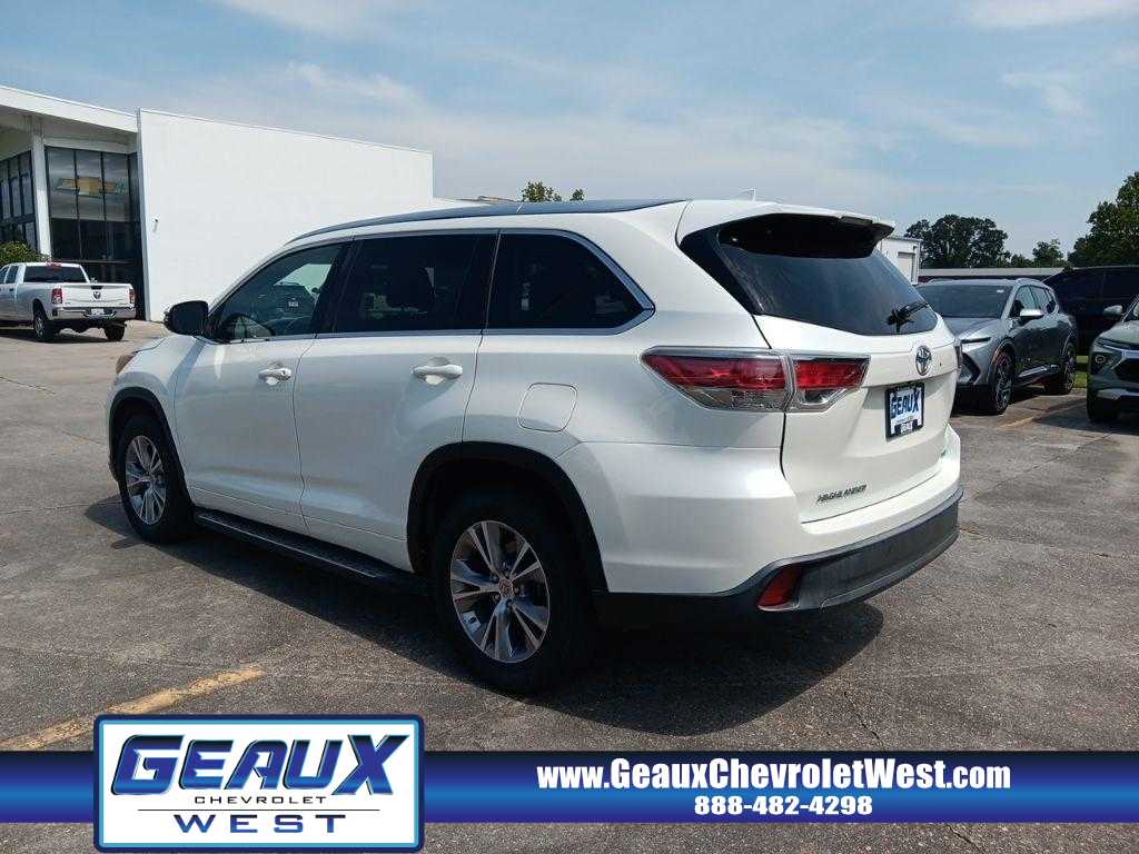 2015 Toyota Highlander XLE photo 2