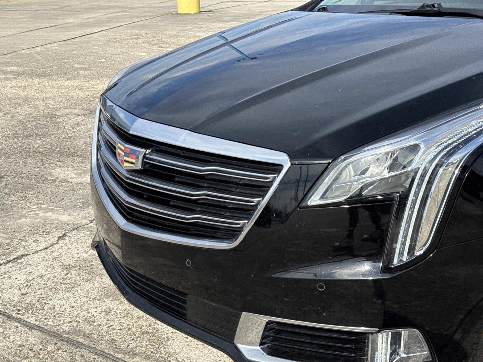 2018 Cadillac XTS Luxury photo 3