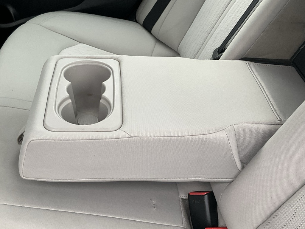 2016 Hyundai Sonata SE Hybrid photo 4