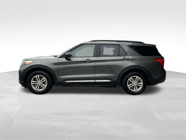 2020 Ford Explorer XLT photo 2