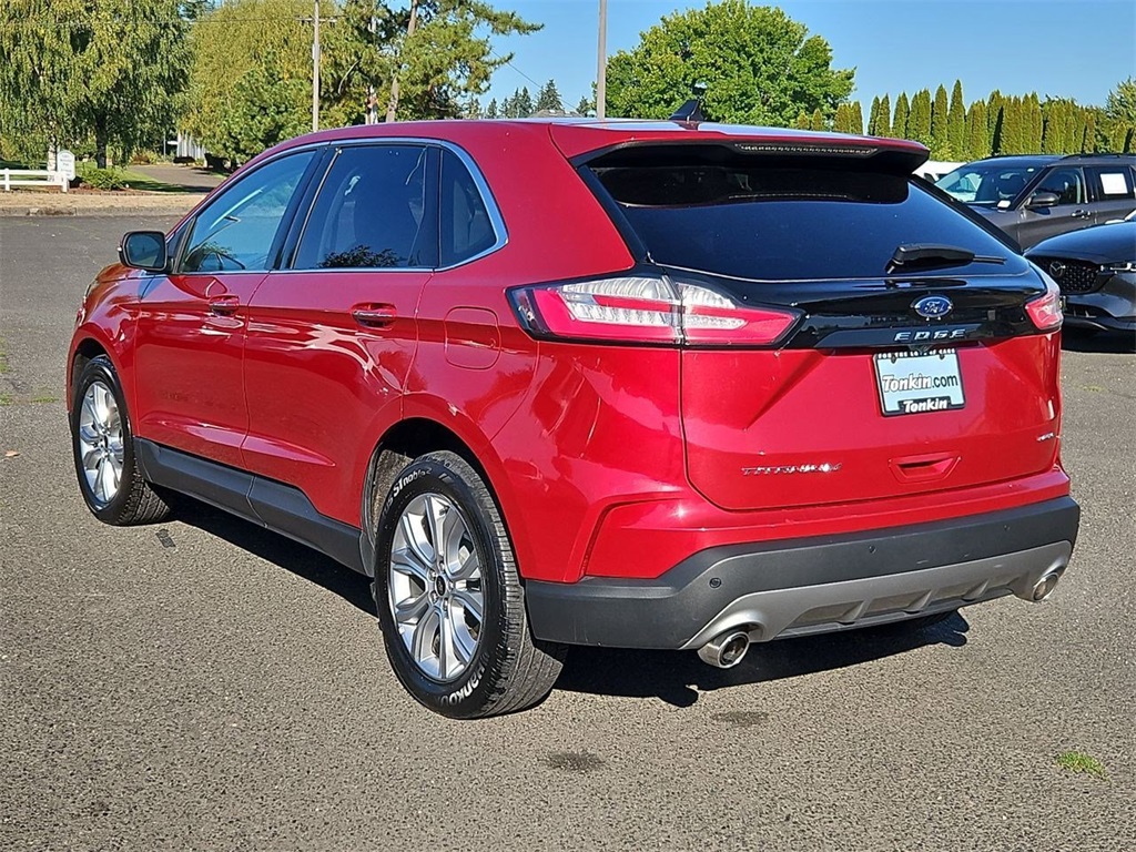 2023 Ford Edge Titanium photo 3