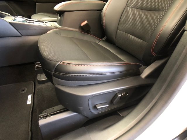 2025 Ford Escape ST-Line photo 12