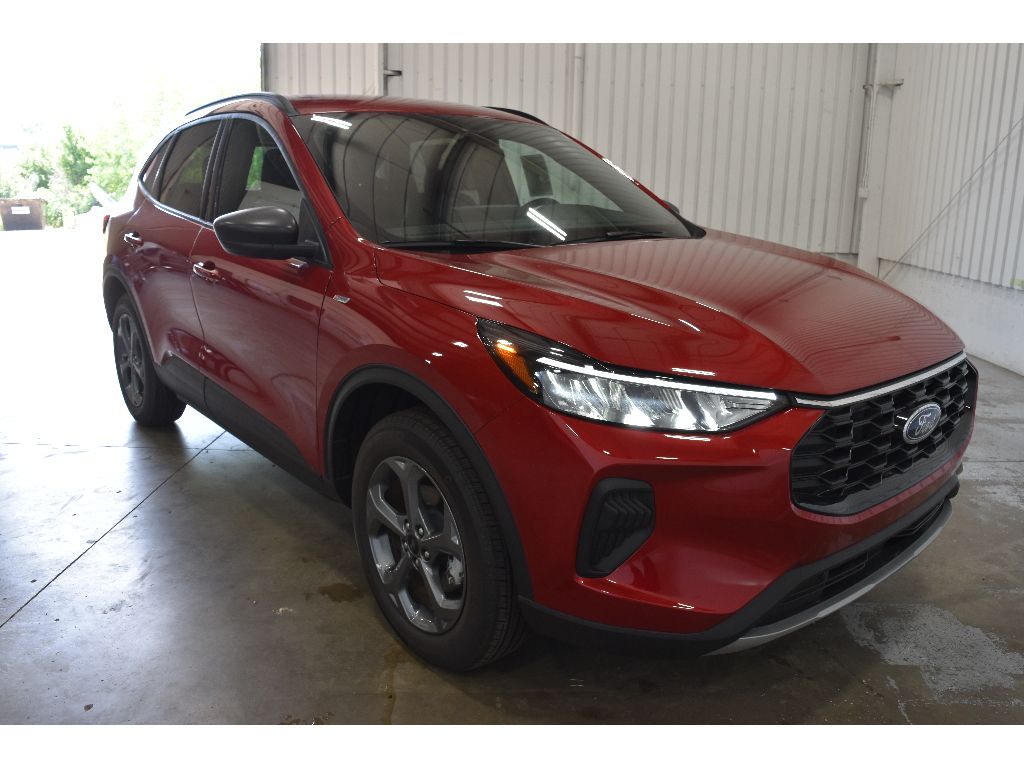 2025 Ford Escape ST-Line photo 2
