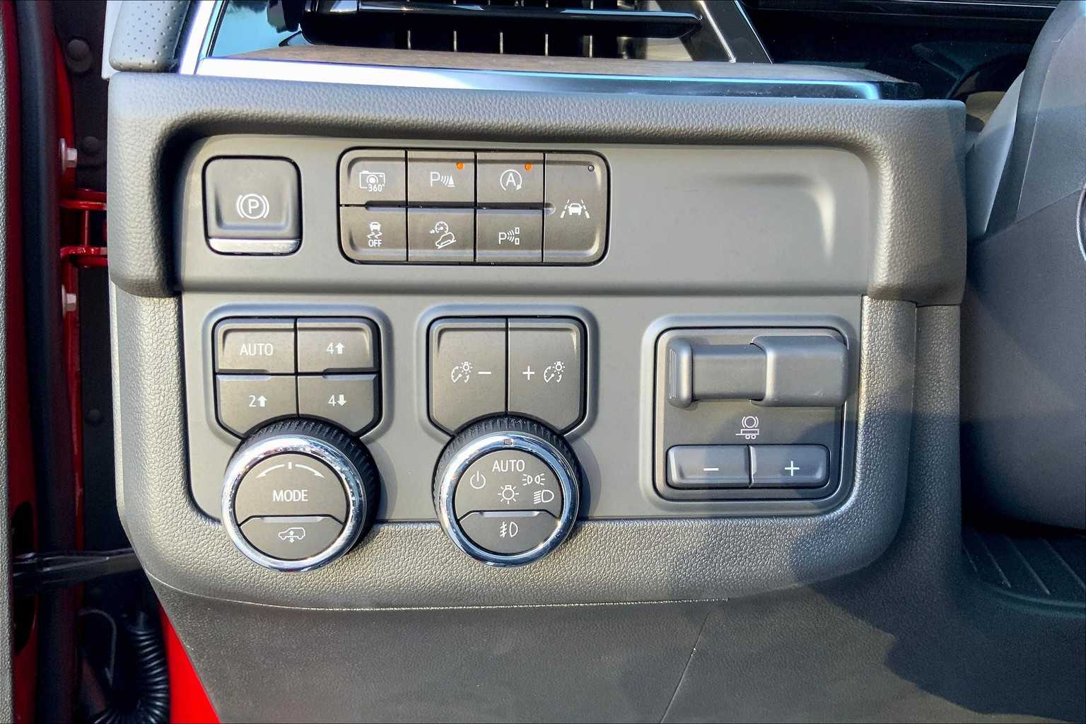 2025 Chevrolet Tahoe High Country photo 31