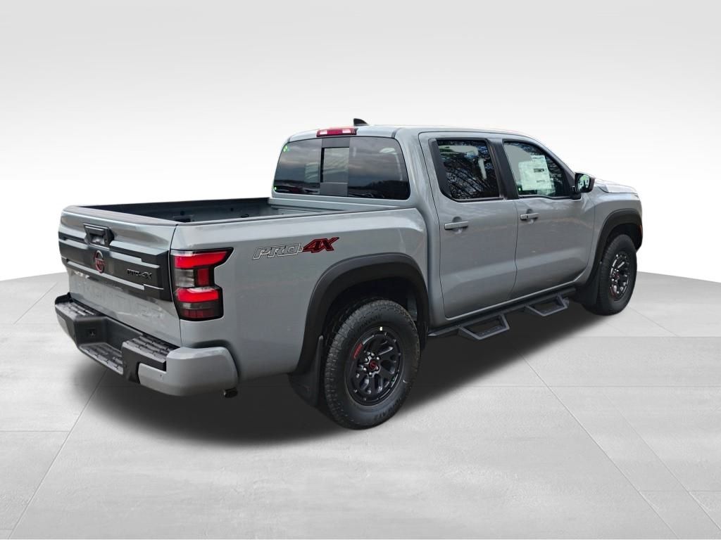 2025 Nissan Frontier PRO-4X photo 6