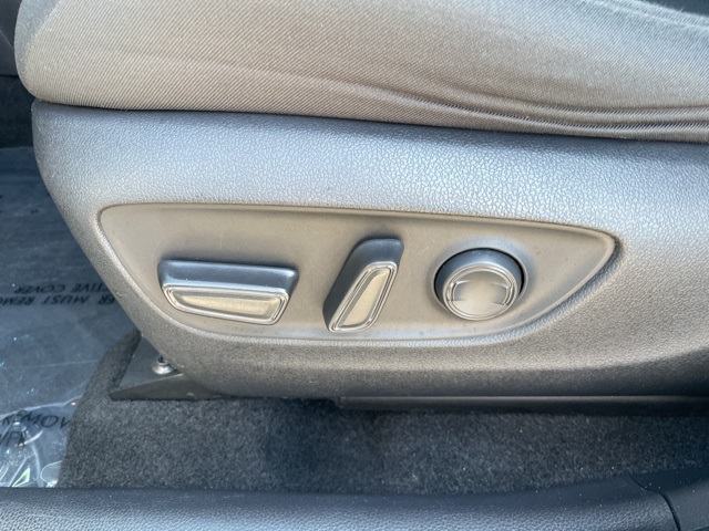 2020 Toyota RAV4 Hybrid XLE photo 22