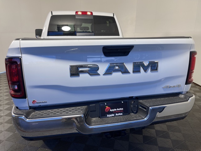 2025 Ram 3500 Tradesman photo 4