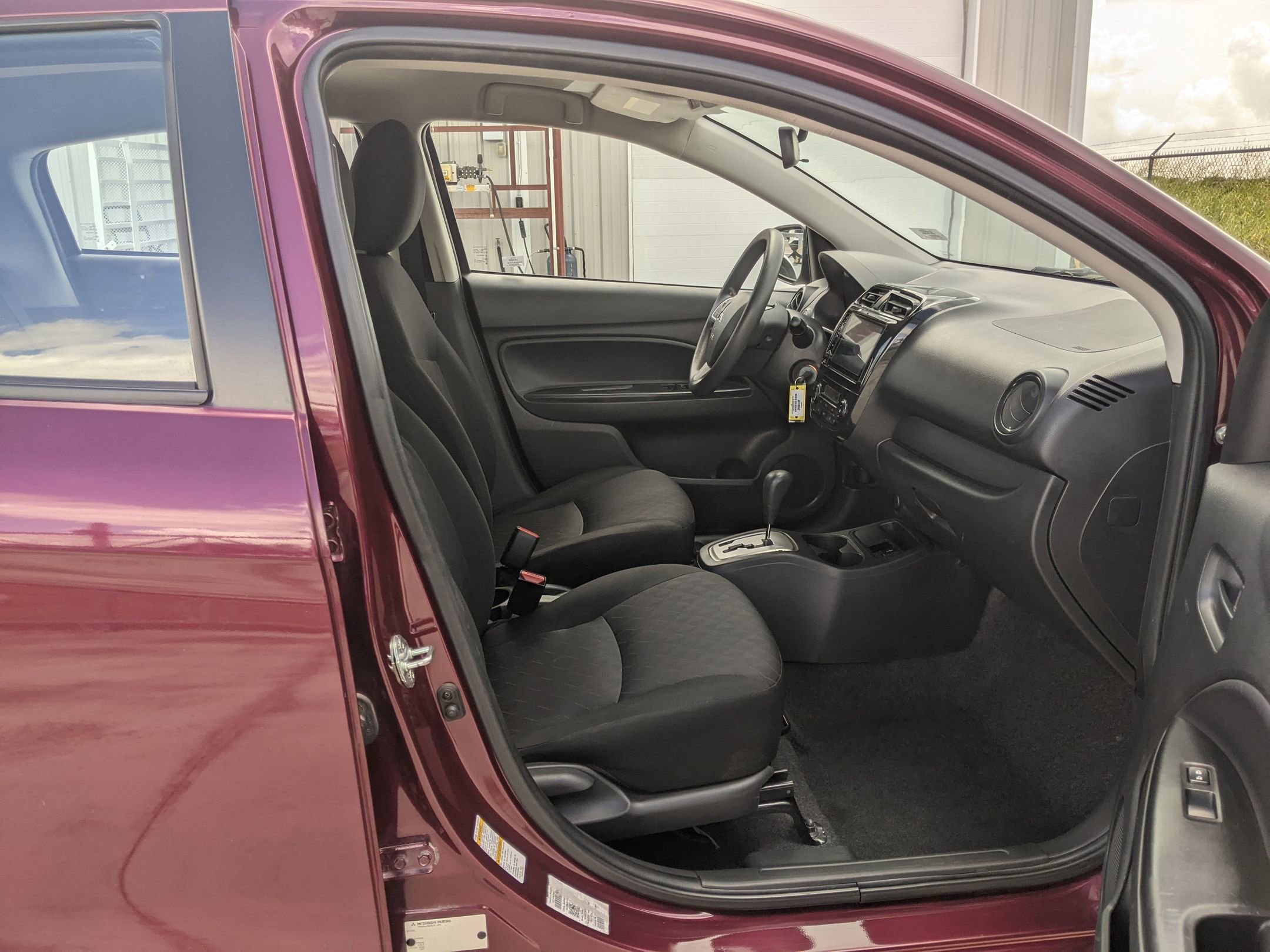 2021 Mitsubishi Mirage ES photo 22