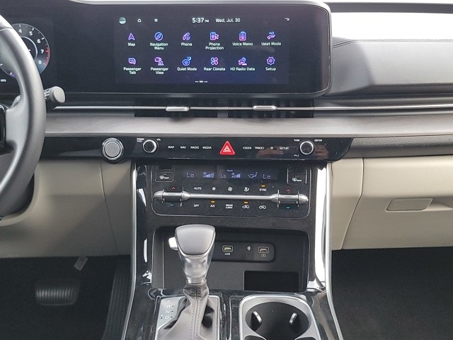 2023 Kia Carnival SX photo 22