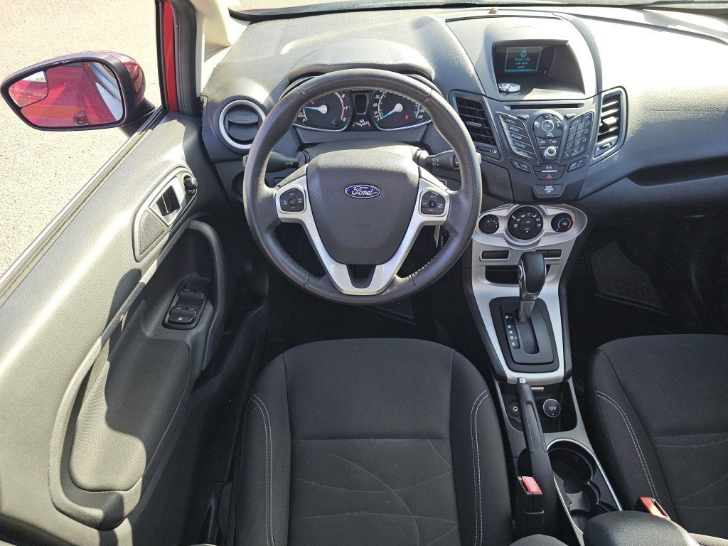 2016 Ford Fiesta SE photo 4
