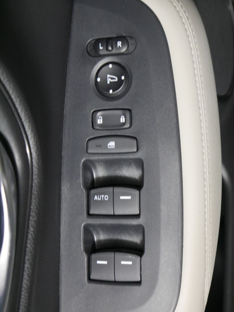 2023 Honda HR-V LX photo 24