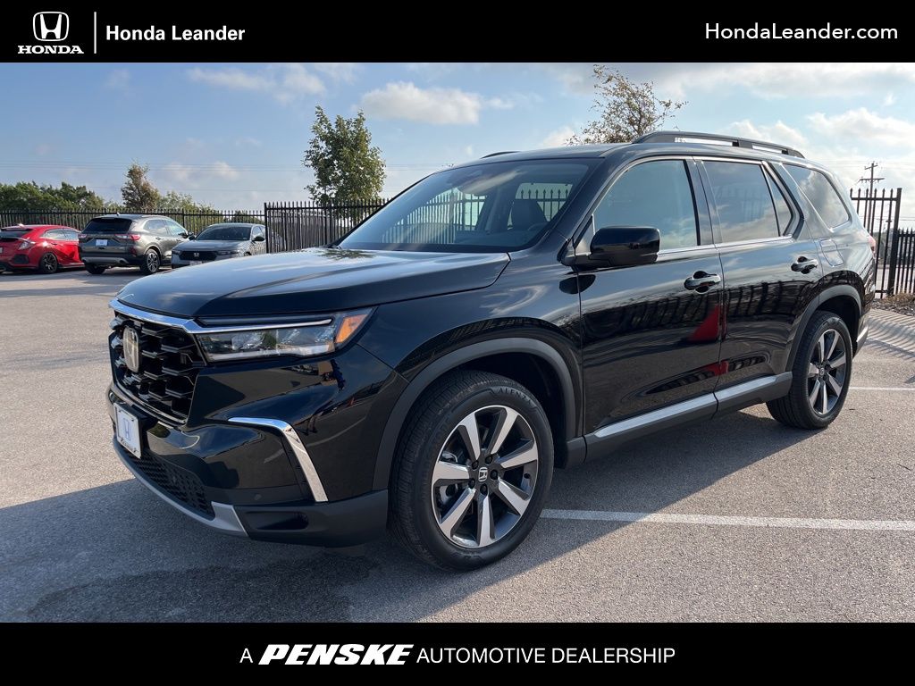 2025 Honda Pilot Touring's photo