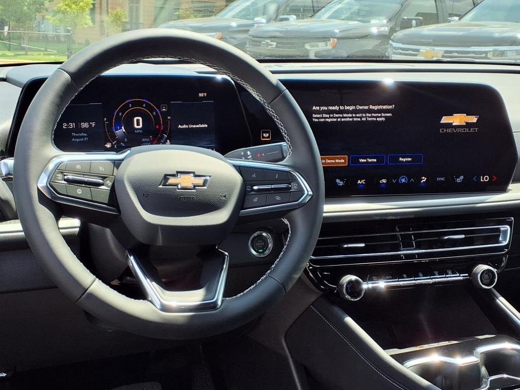 2026 Chevrolet Traverse photo 2