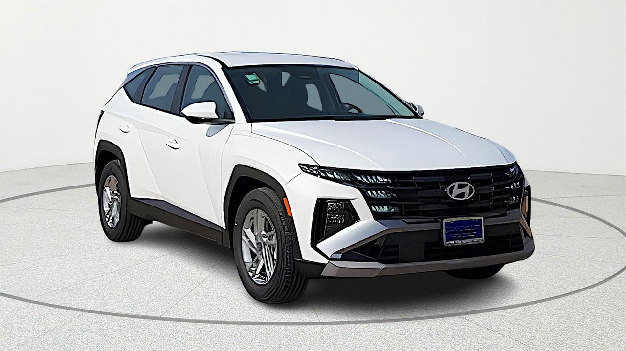 2026 Hyundai Tucson SE's photo