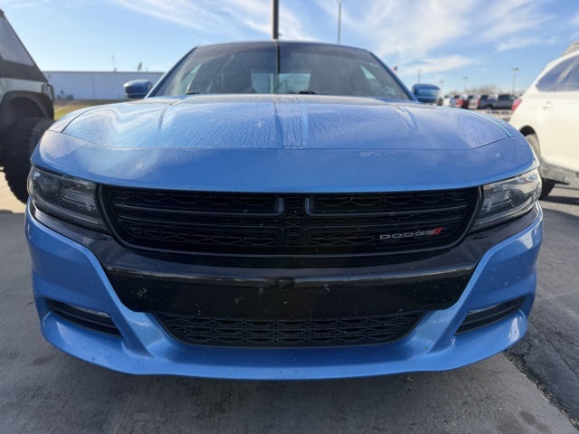 2015 Dodge Charger SXT photo 2