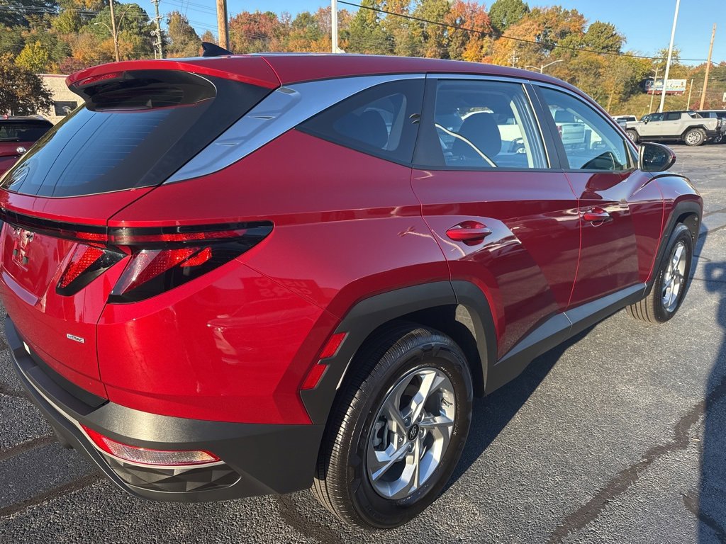 2024 Hyundai Tucson SE photo 3