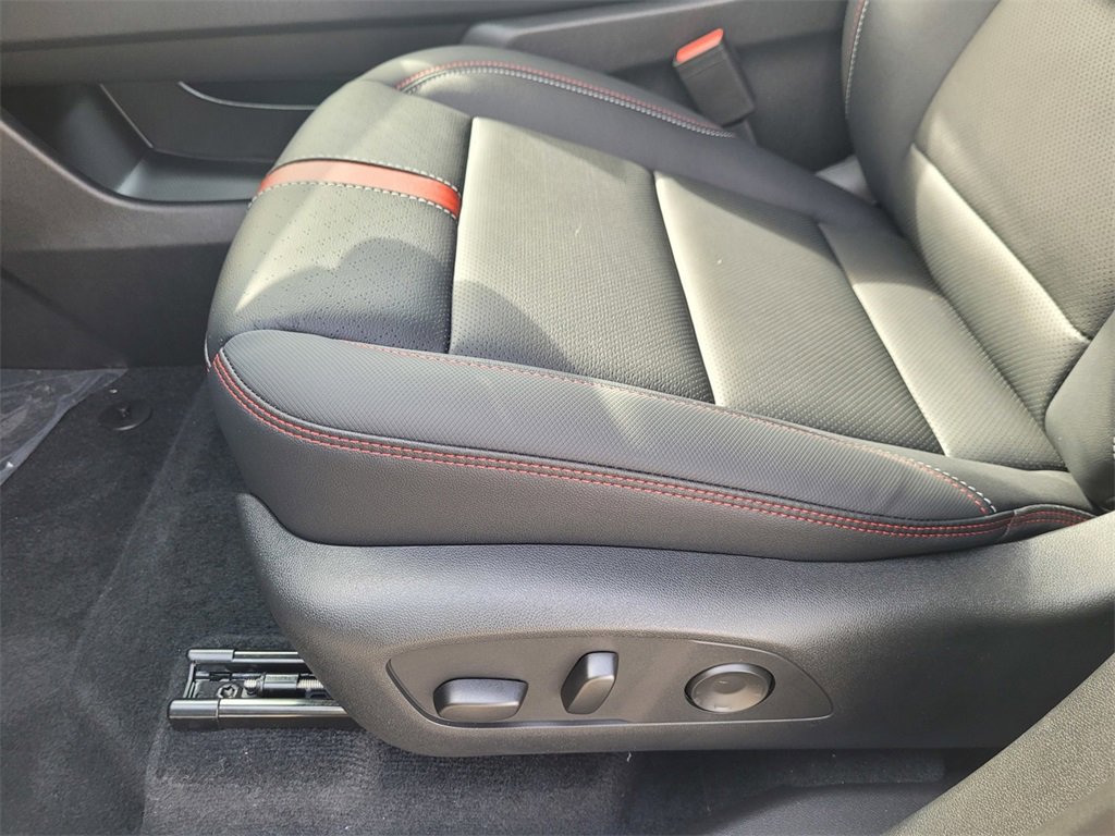 2026 Chevrolet Traverse RS photo 13