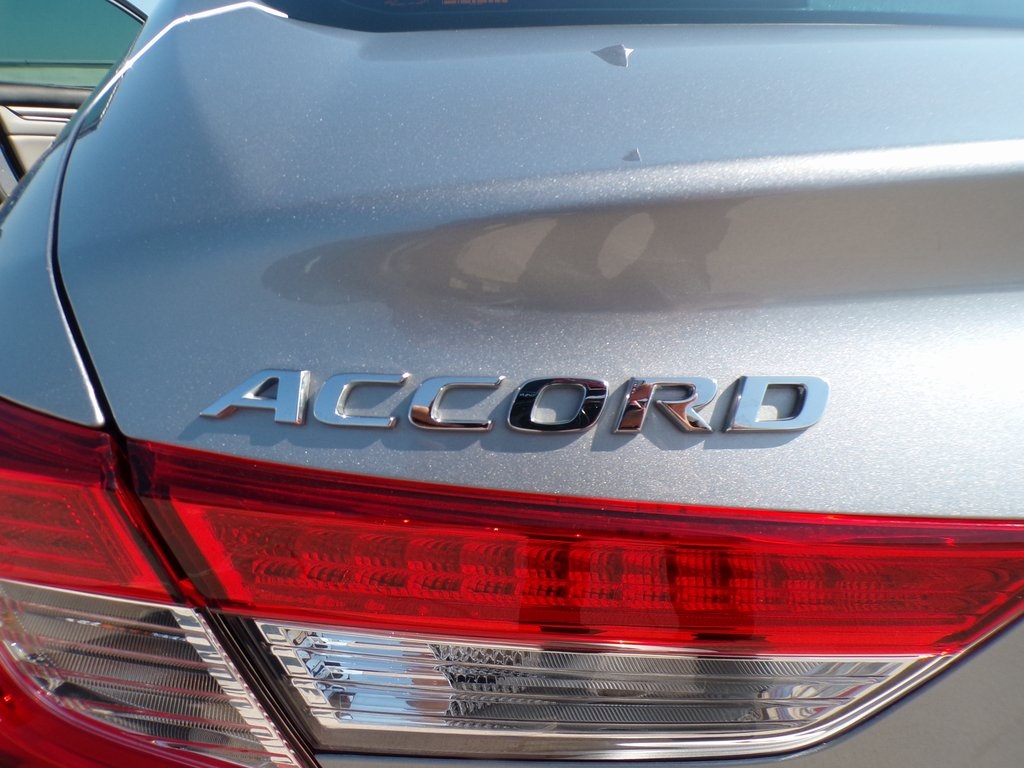 2019 Honda Accord LX photo 23