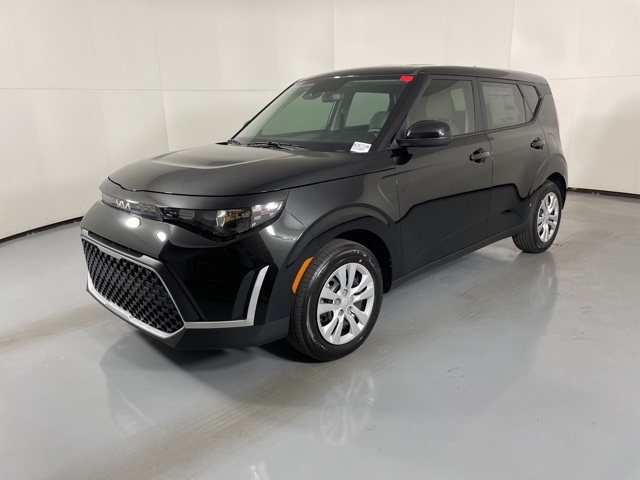 2025 Kia Soul LX photo 4