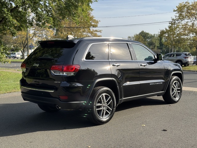 2021 Jeep Grand Cherokee Limited photo 2