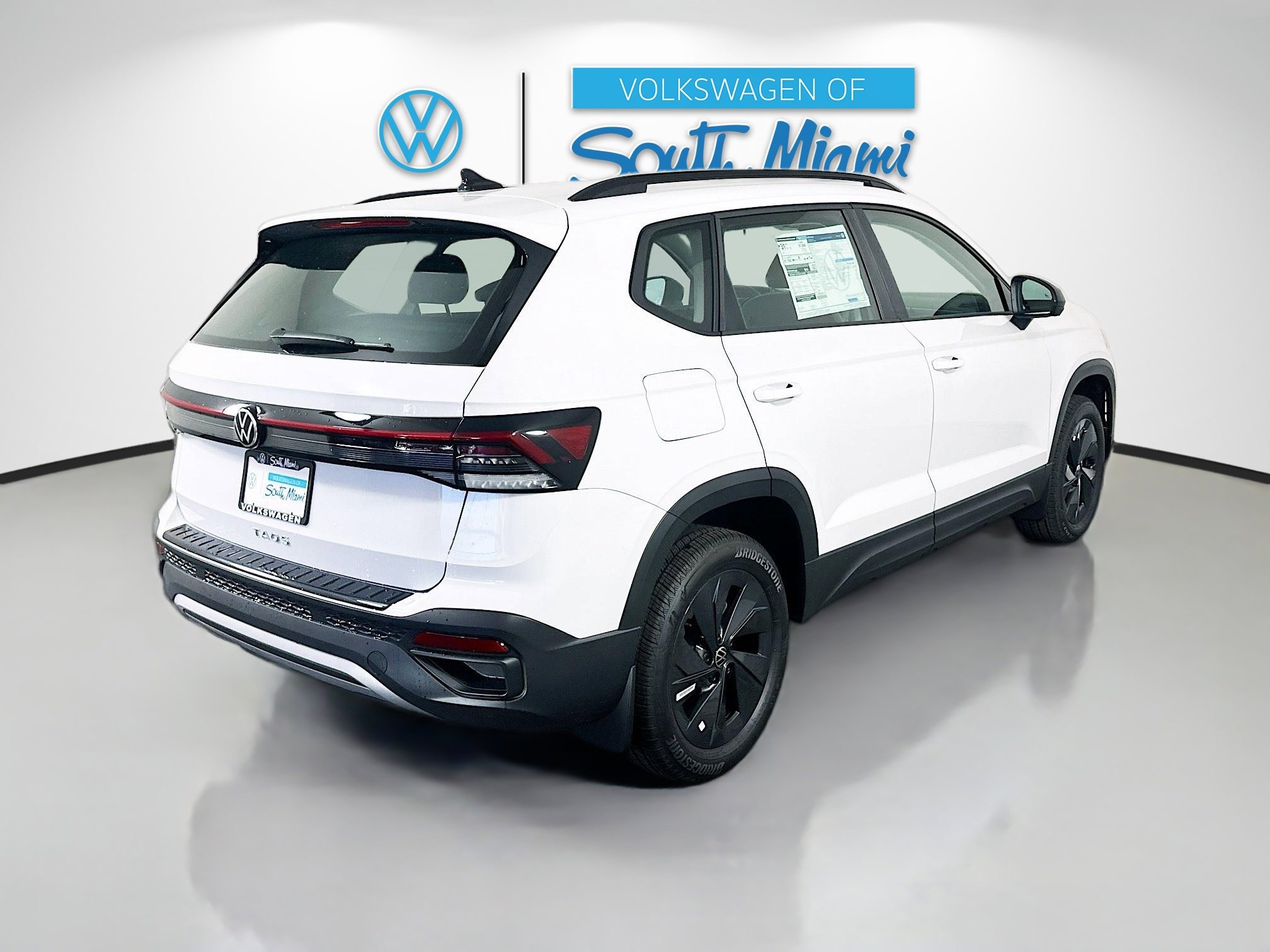 2025 Volkswagen Taos S photo 4