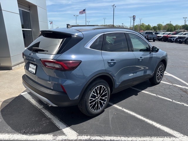 2025 Ford Escape Plug-In Hybrid Base photo 6