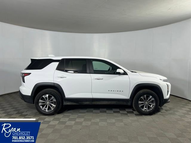 2025 Chevrolet Equinox LT photo 4