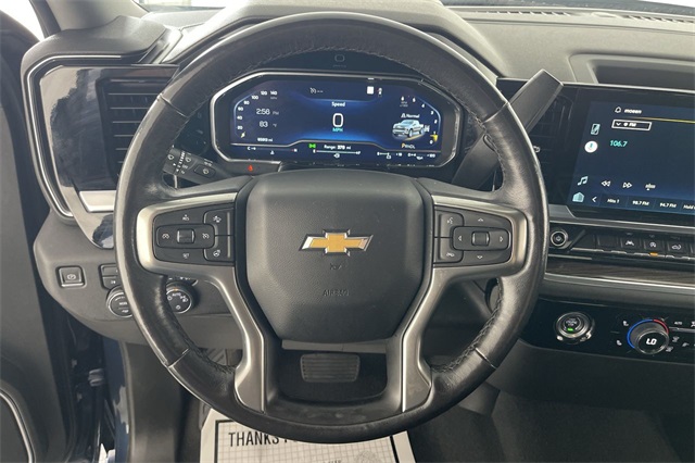 2022 Chevrolet Silverado 1500 LT photo 5