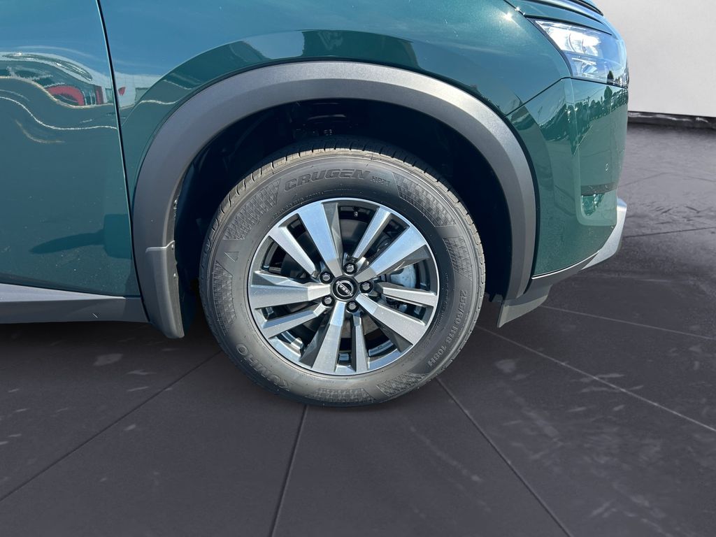 2025 Nissan Pathfinder SL photo 13
