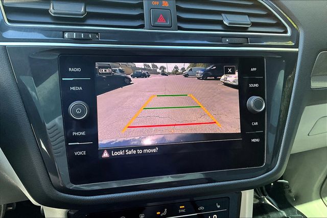 2022 Volkswagen Tiguan SE R-Line Black photo 11