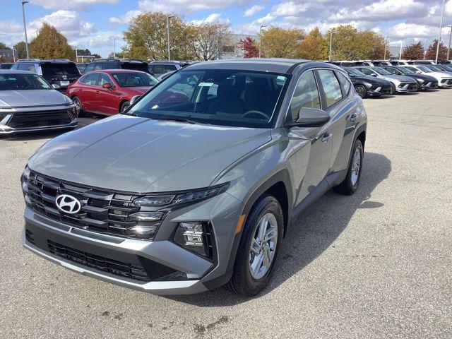 2026 Hyundai Tucson SE's photo