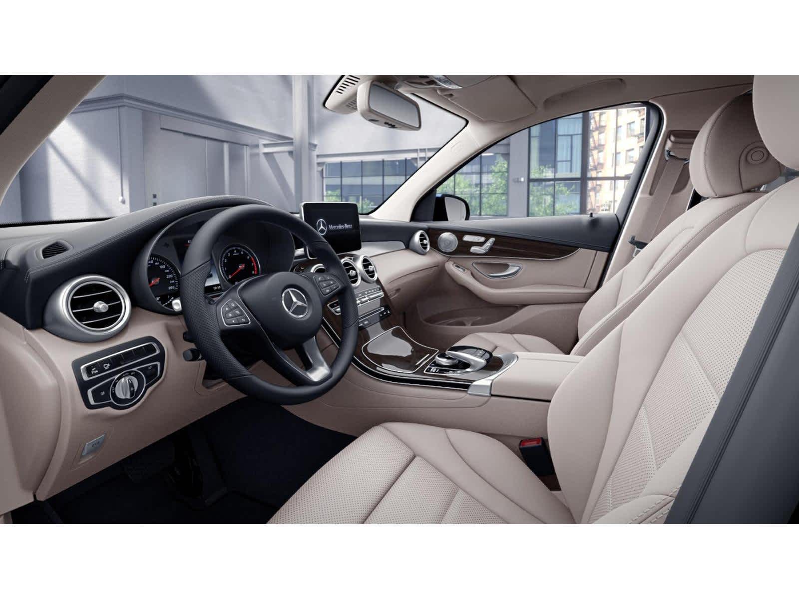 2017 Mercedes Benz GLC 300 photo 3